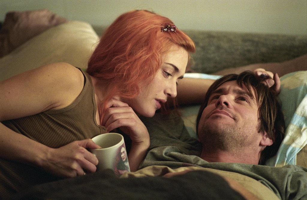 still-of-jim-carrey-and-kate-winslet-in-eternal-sunshine-of-the-spotless-mind-large-picture